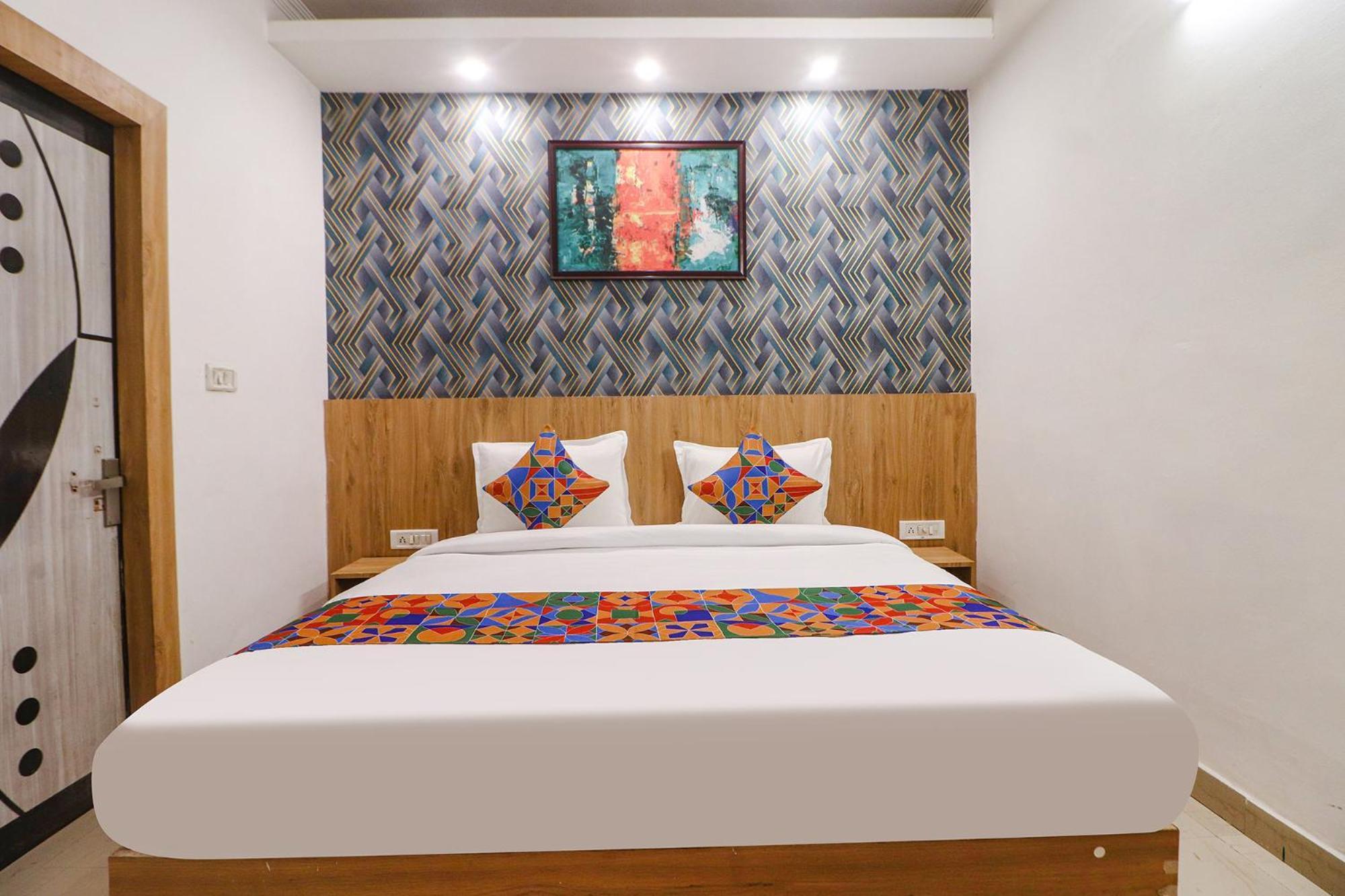 Fabhotel Rainbow Villa Near Igi Airport Ню Делхи Екстериор снимка