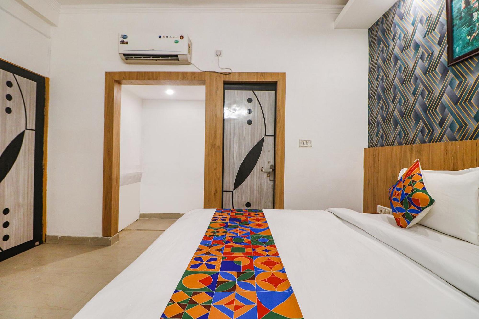 Fabhotel Rainbow Villa Near Igi Airport Ню Делхи Екстериор снимка