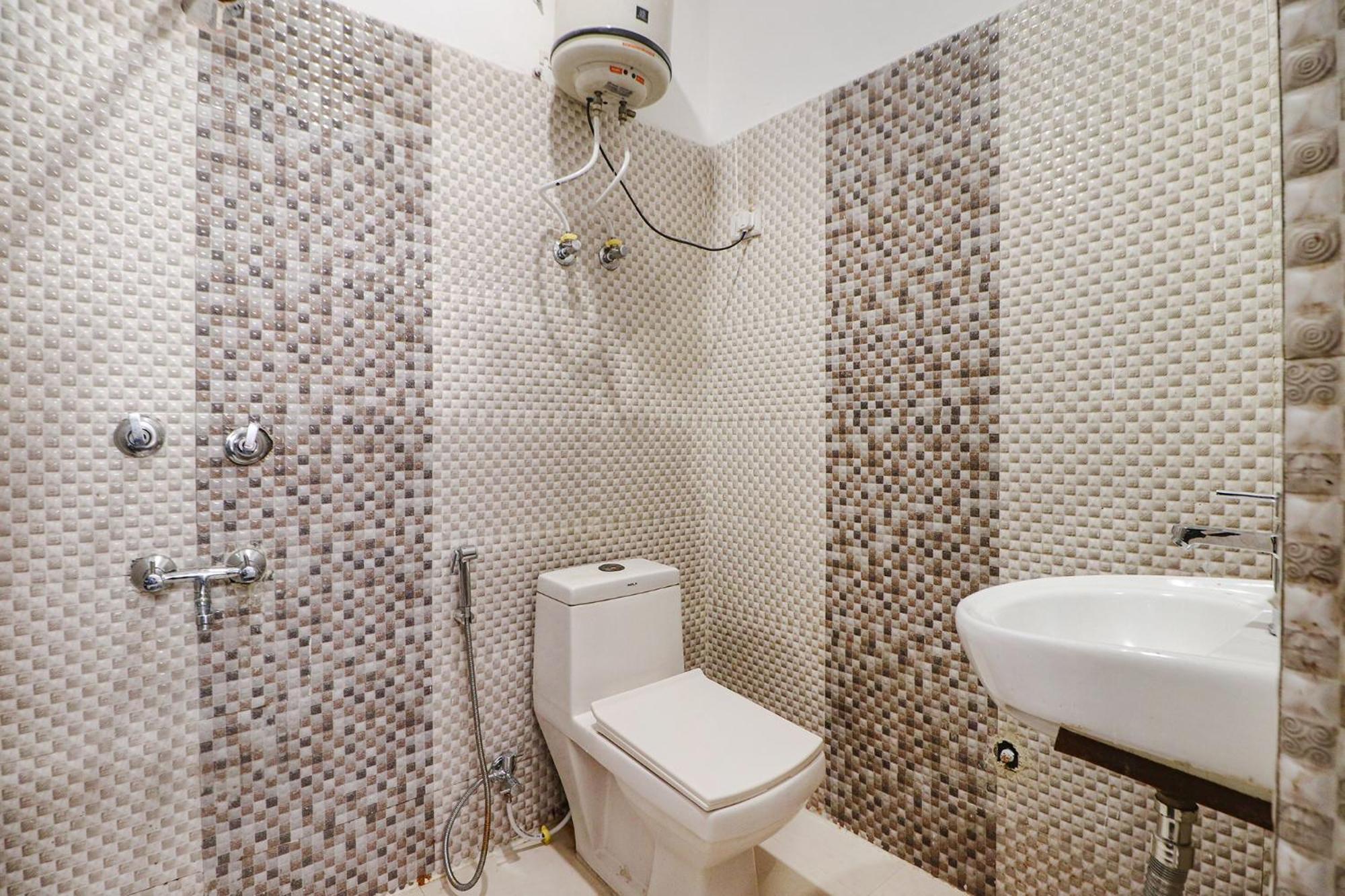 Fabhotel Rainbow Villa Near Igi Airport Ню Делхи Екстериор снимка