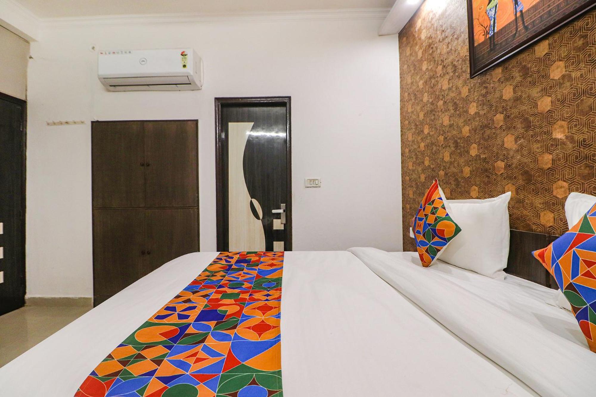 Fabhotel Rainbow Villa Near Igi Airport Ню Делхи Екстериор снимка