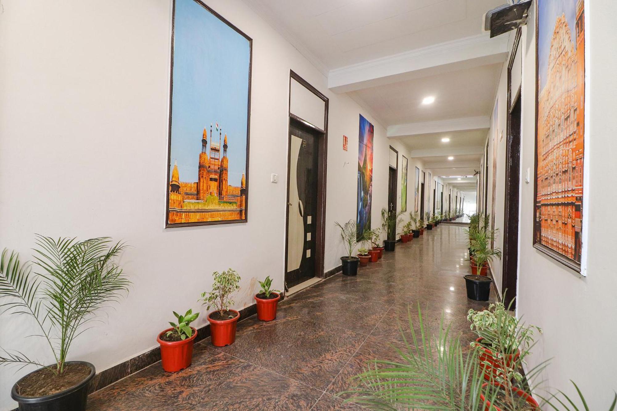 Fabhotel Rainbow Villa Near Igi Airport Ню Делхи Екстериор снимка